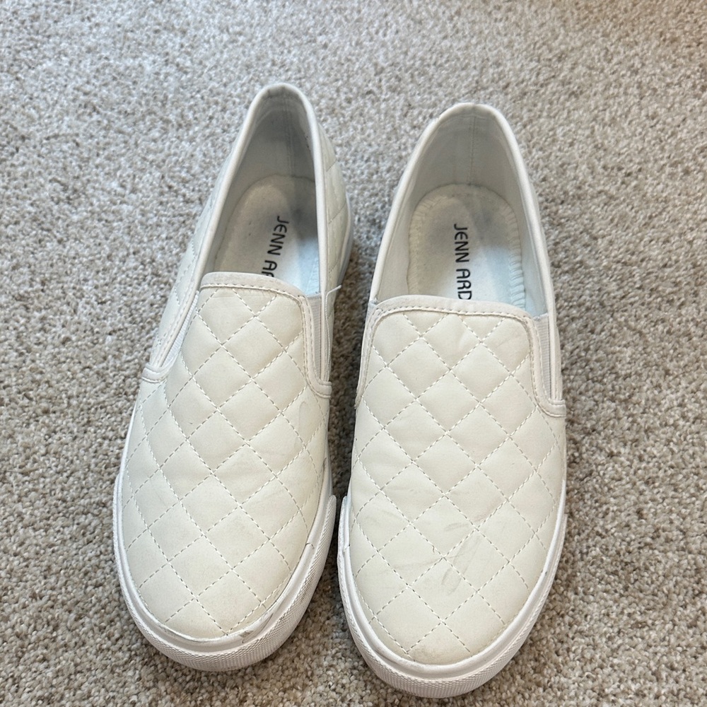 Jenn Ardor Women's Quilted White Slip-On Sneakers